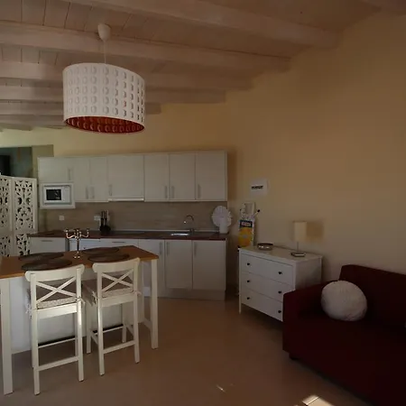 דירה Loft Sunset View, אדחה